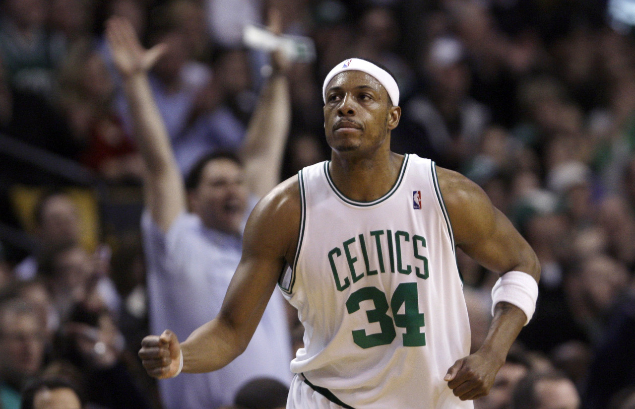 👀皮尔斯：KD进攻端能做的事我都能做 我背打还比他更好